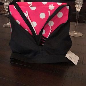 VSX sports bra size small